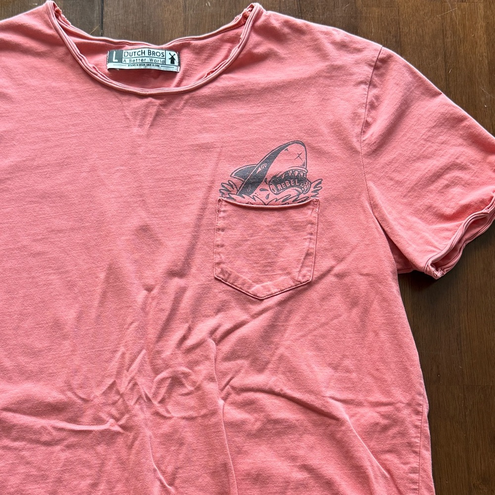 Dutch Bros Shark Attack Rebel t-shirt | salmon color | size Large